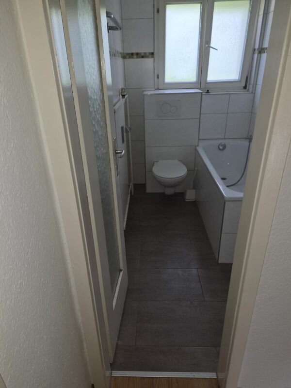 grosse 4 Zimmerwohnung - Bild 8