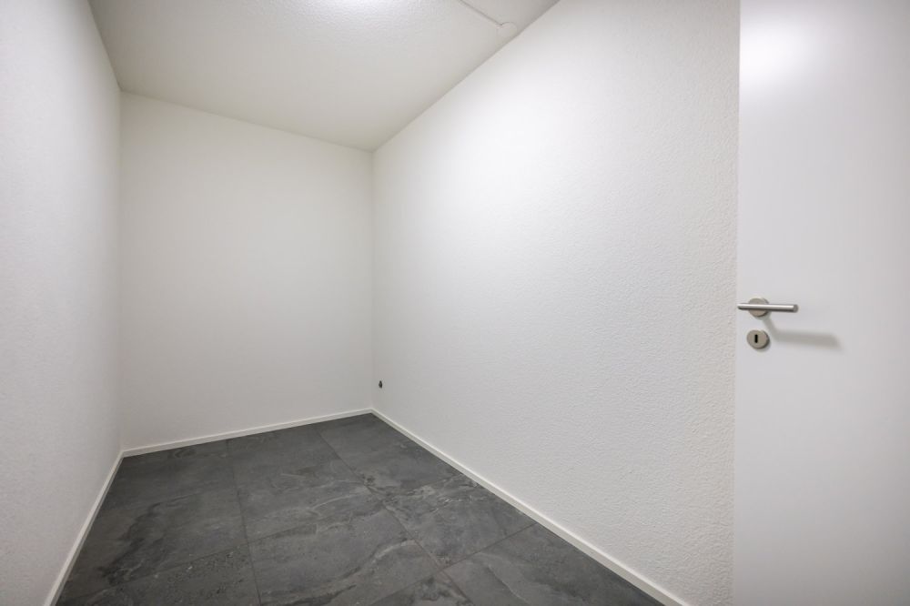 Erstbezug nach Totalsaierung! 2.5-Zimmerwohnung mit Traumküche sucht neuen Mieter - Bild 13