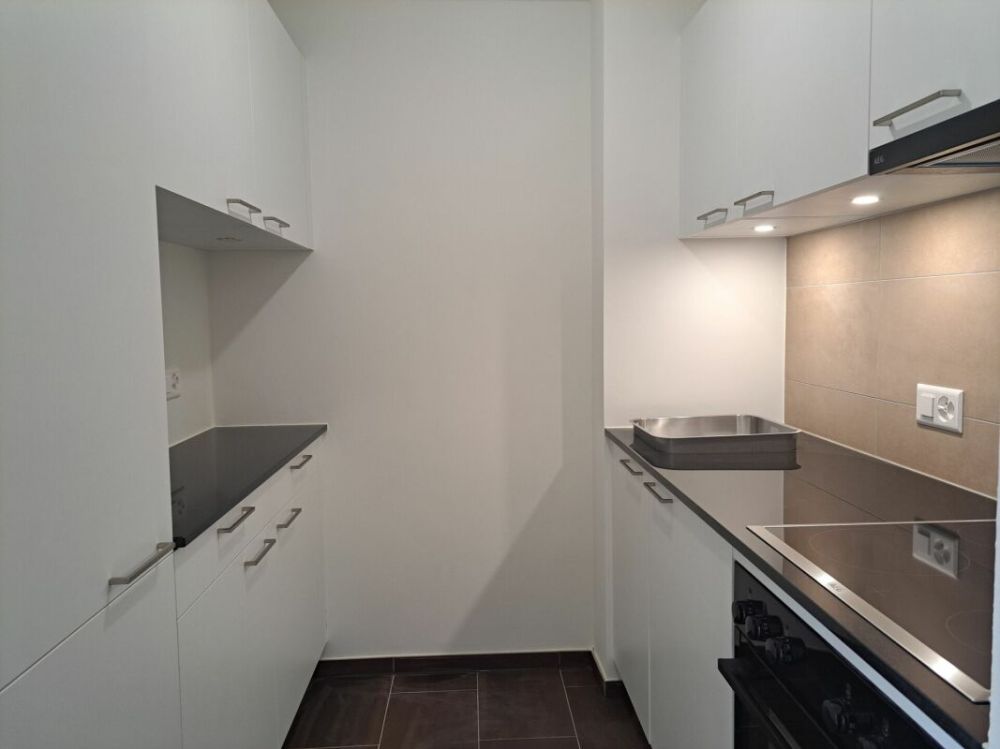 2 pièces entièrement rénovés ! - Bild 2