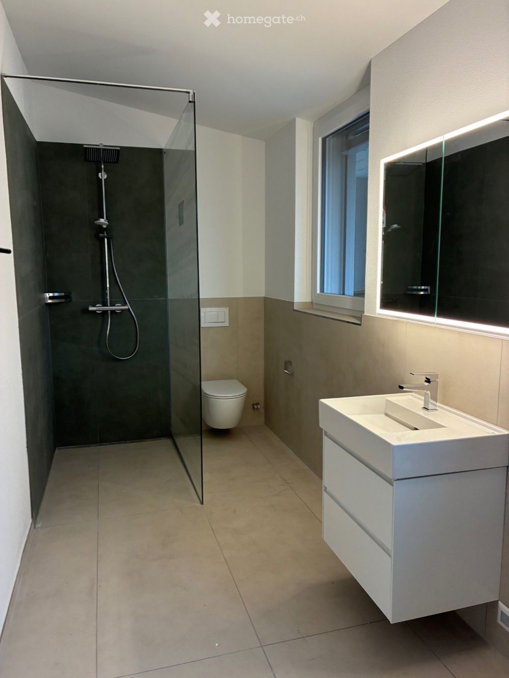 Helle Attika Wohnung - Bild 2