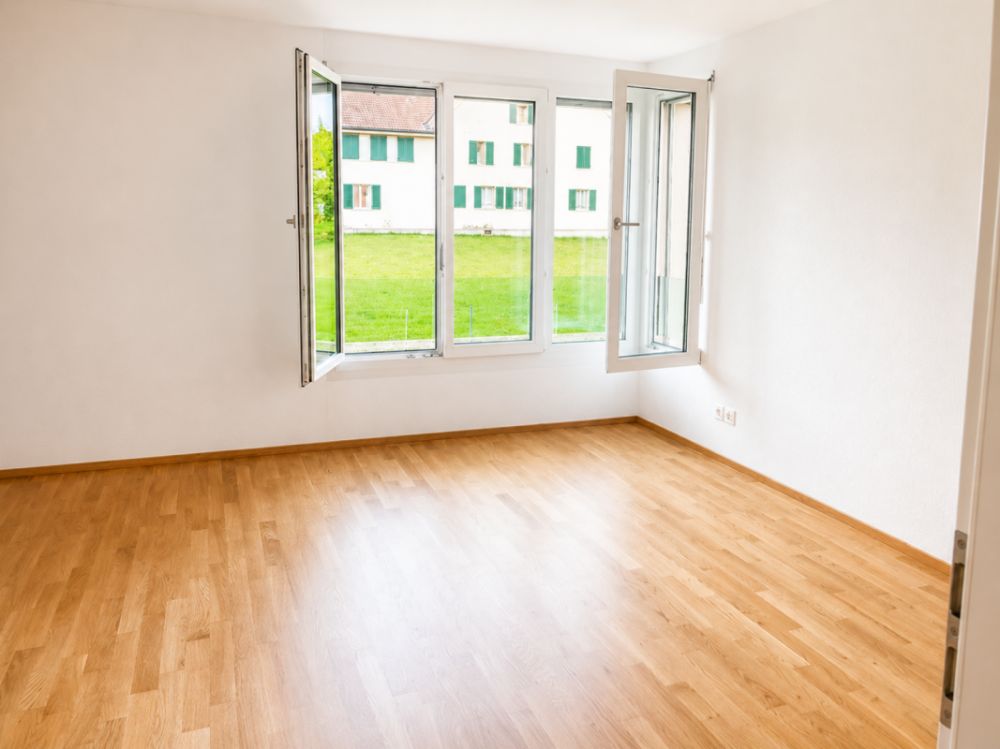 Grosszügige 4½-Zimmerwohnung mit Gartensitzplatz - Bild 3