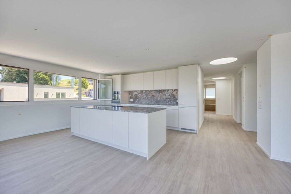 NEUBAU - Exklusive 4.5-Zimmer-Attikawohnung mit grosszügiger Terrasse und wunderschöner Aussicht - Bild 3
