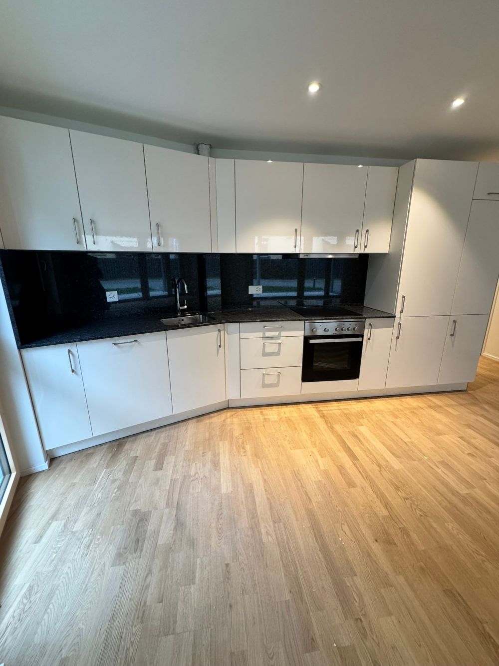 Erstvermietung: Moderne, offene Wohnung im Zentrum - Bild 1