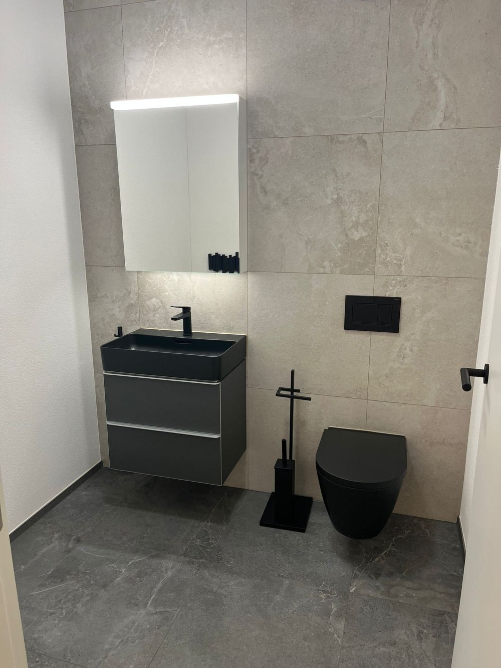 Aus alt wird neu - topmoderne 2.5-Zimmerwohnung zu vermieten - Bild 6