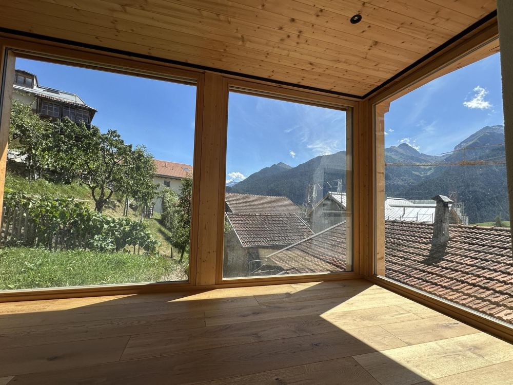 Erstbezug nach Sanierung– 4-Zimmer-Wohnung mit Wintergarten - Bild 2