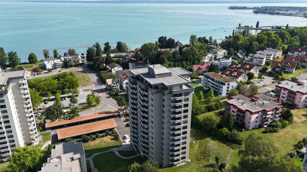 Moderne Wohnung mit Seesicht über den Dächern von Rorschacherberg - Bild 1
