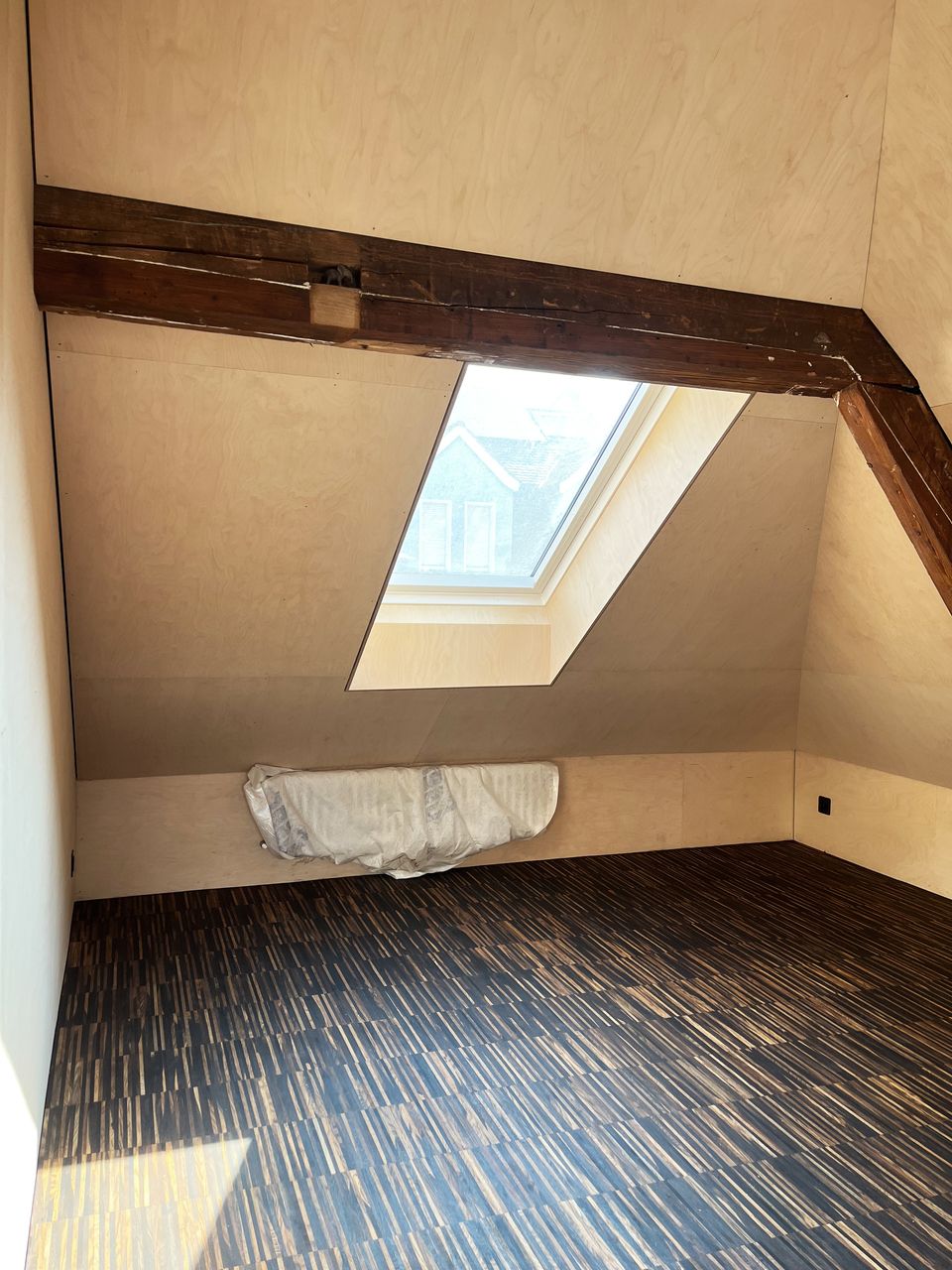 Sanierte Dachwohnung mit Balkon im St. Johann! - Bild 6