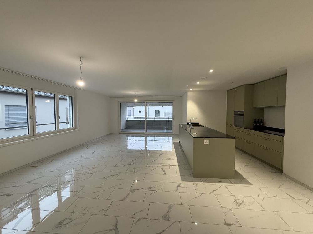 ERSTBEZUG im Grampenpark - Bild 1