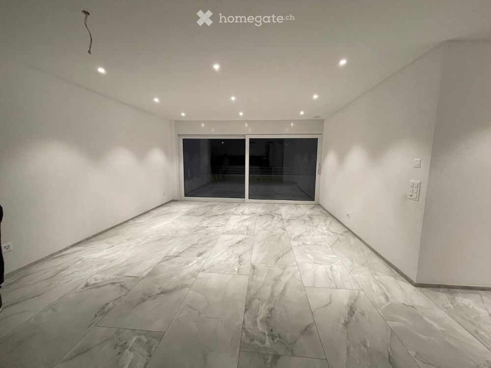 Moderne 3.5-Zimmer-Neubau-Wohnung mit Balkon in Laufen - Bild 2