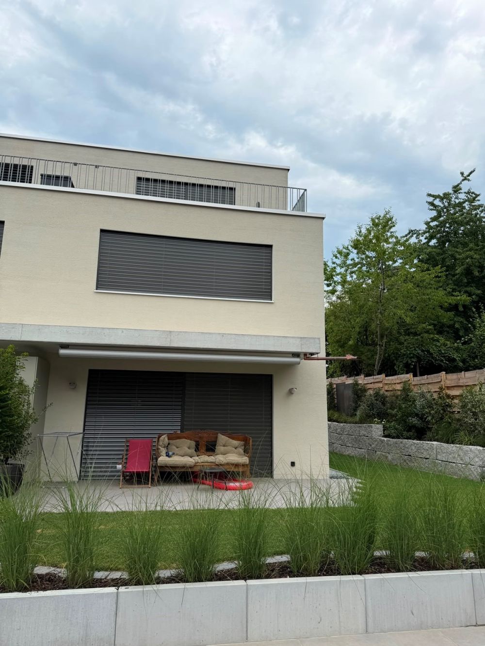 Modernes 6-Zimmer-Doppeleinfamilienhaus in St. Gallen - Bild 2