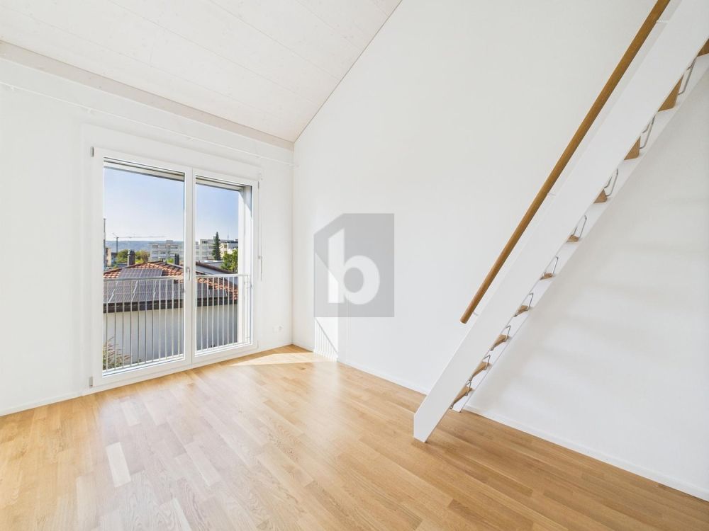 HOHE DECKEN MIT EIGENER GALERIE! - Bild 4