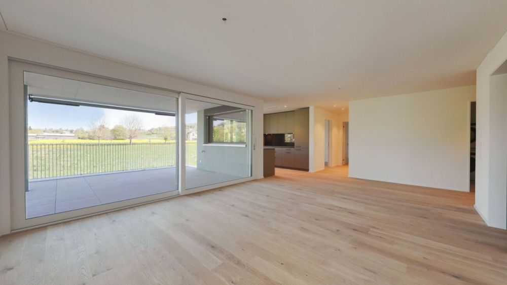 Erstbezug mit Aussicht stilvoll wohnen im Grünen - Bild 2