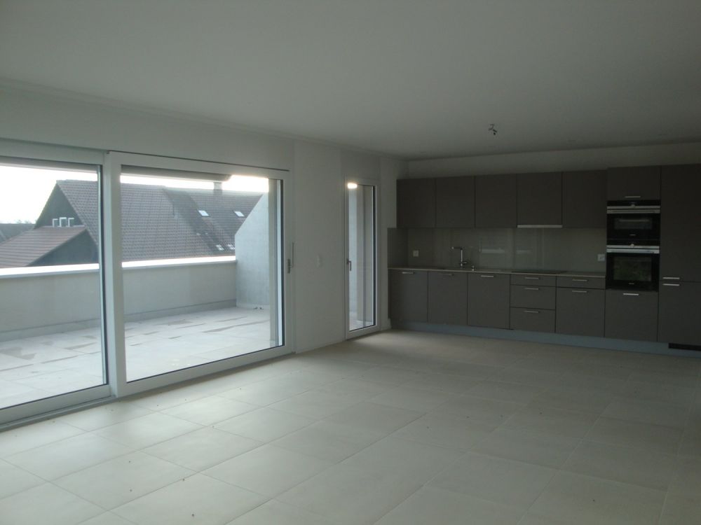 Vermietung komfortable 2.5 Zi. Attika-Wohnungen - Küche