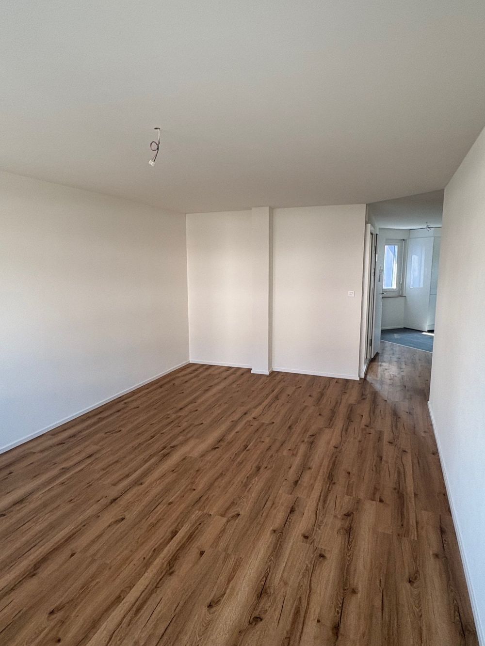 Erstvermietung von mehreren totalsanierten 4.5-Zimmer-Wohnungen an zentraler Lage in Dietikon - Bild 6
