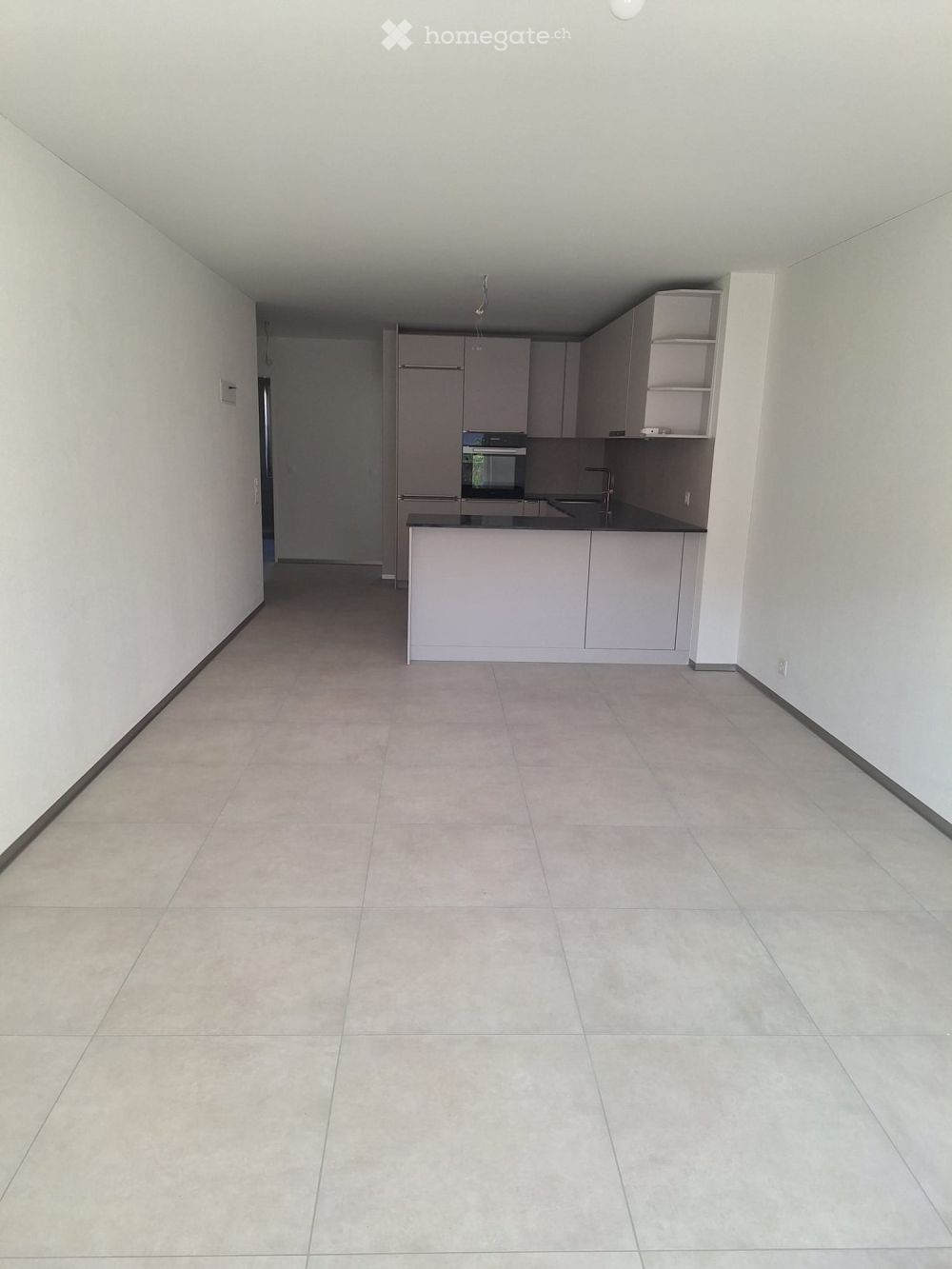Moderne 3.5-Zimmer-Neubauwohnung mit Balkon und schöner Aussicht in Oetwil am See - Bild 3
