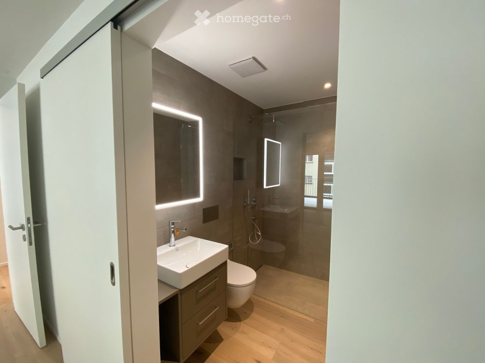 Moderne 2.5-Zimmer-Neubauwohnung mit Balkon in Rapperswil-Jona - Bild 4