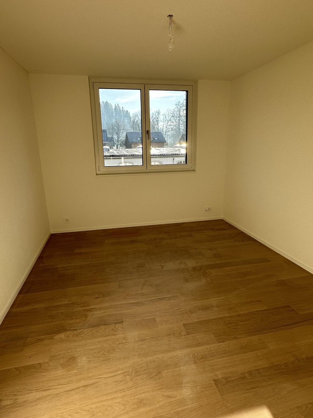 Idyllisches Wohnen - Erstvermietung 4.5-Zimmmer-Wohnung mit grosszügigem Sitzplatz - Bild 8