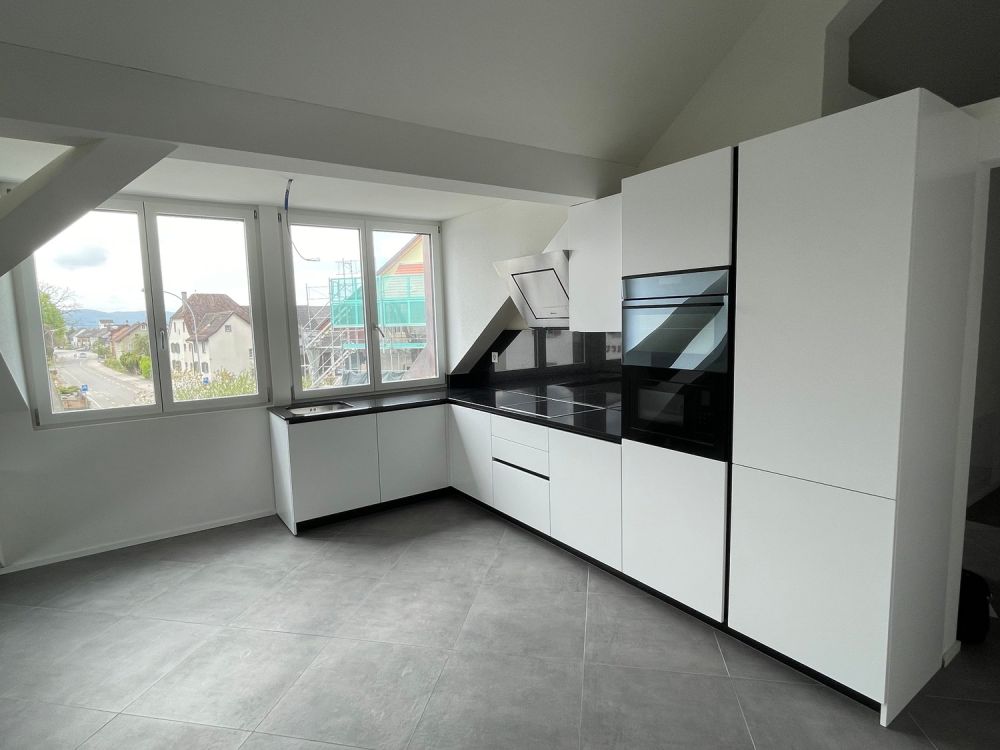 4.5-Zimmerwohnung in kernsanierter Liegenschaft in Hallau - Bild 3