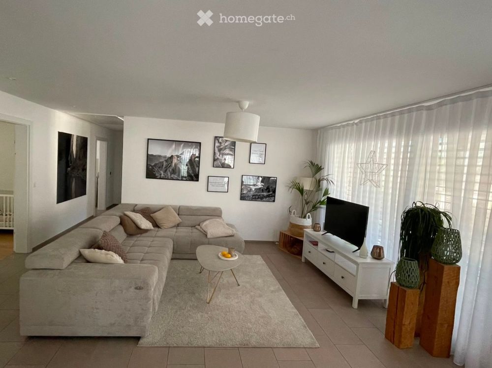 Helle 4.5-Zimmer-Neubauwohnung mit Balkon in Mels - Bild 2
