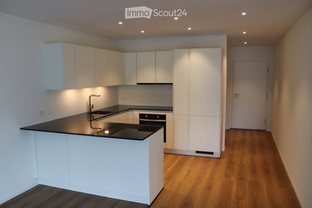 Neubau - Bezugsfertige 3.5-Zi-Wohnung in Mehrfamilienhaus - Bild 1