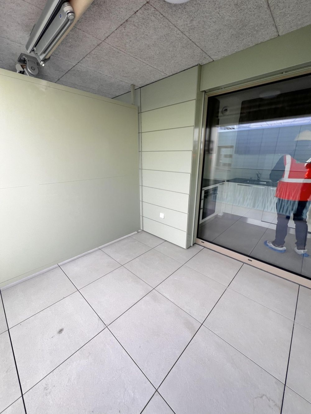 Grand studio meublé en attique avec terrasse - Bild 6