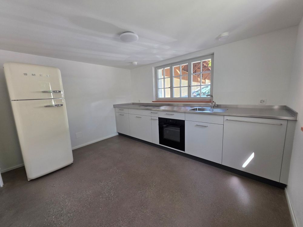 Erstbezug einzigartige 2,5-Zimmer-Wohnung nach Renovierung - Küche