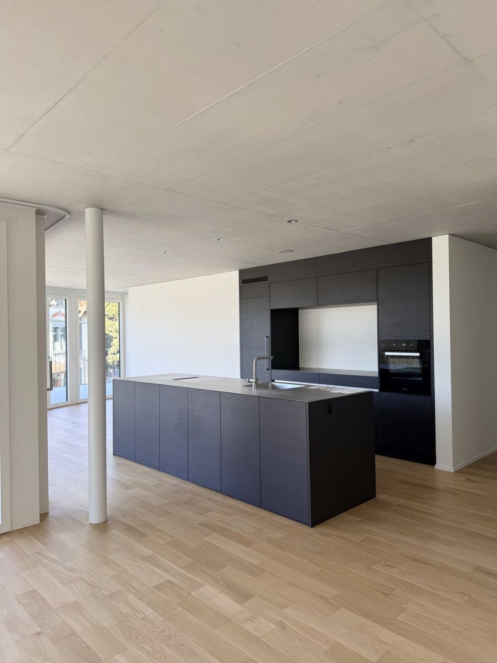 Modernes Attikawohnen im Neubau - 4.5 Zimmer mit riesiger Terrasse - Wohn- und Essbereich