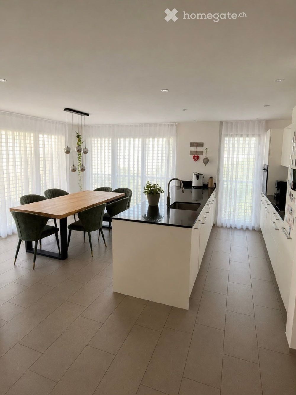 Helle 4.5-Zimmer-Neubauwohnung mit Balkon in Mels - Bild 1