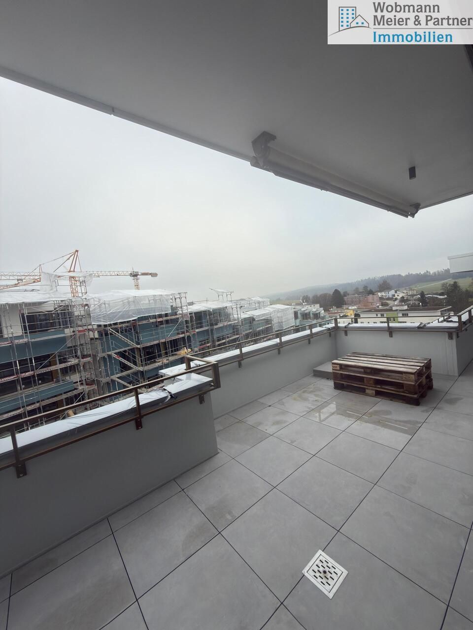 Erstbezug 2026 - Exklusive 3.5-Zimmer-Attikawohnung mit zwei Terrassen - Balkon Nr. 2