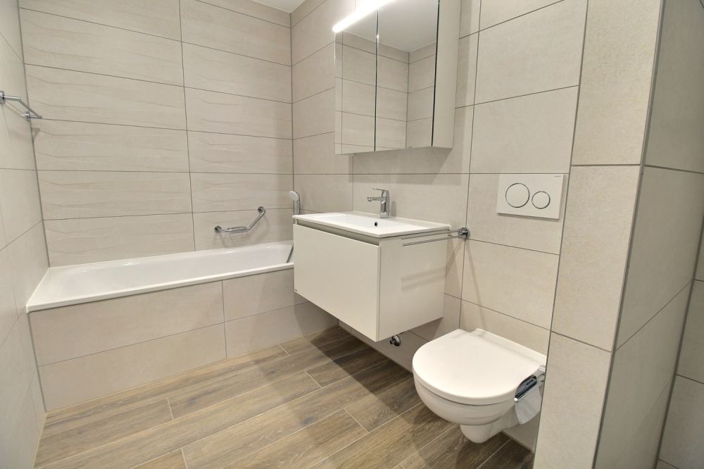 Appartement neuf de 3.5 pièces en attique ! - Salle de bain