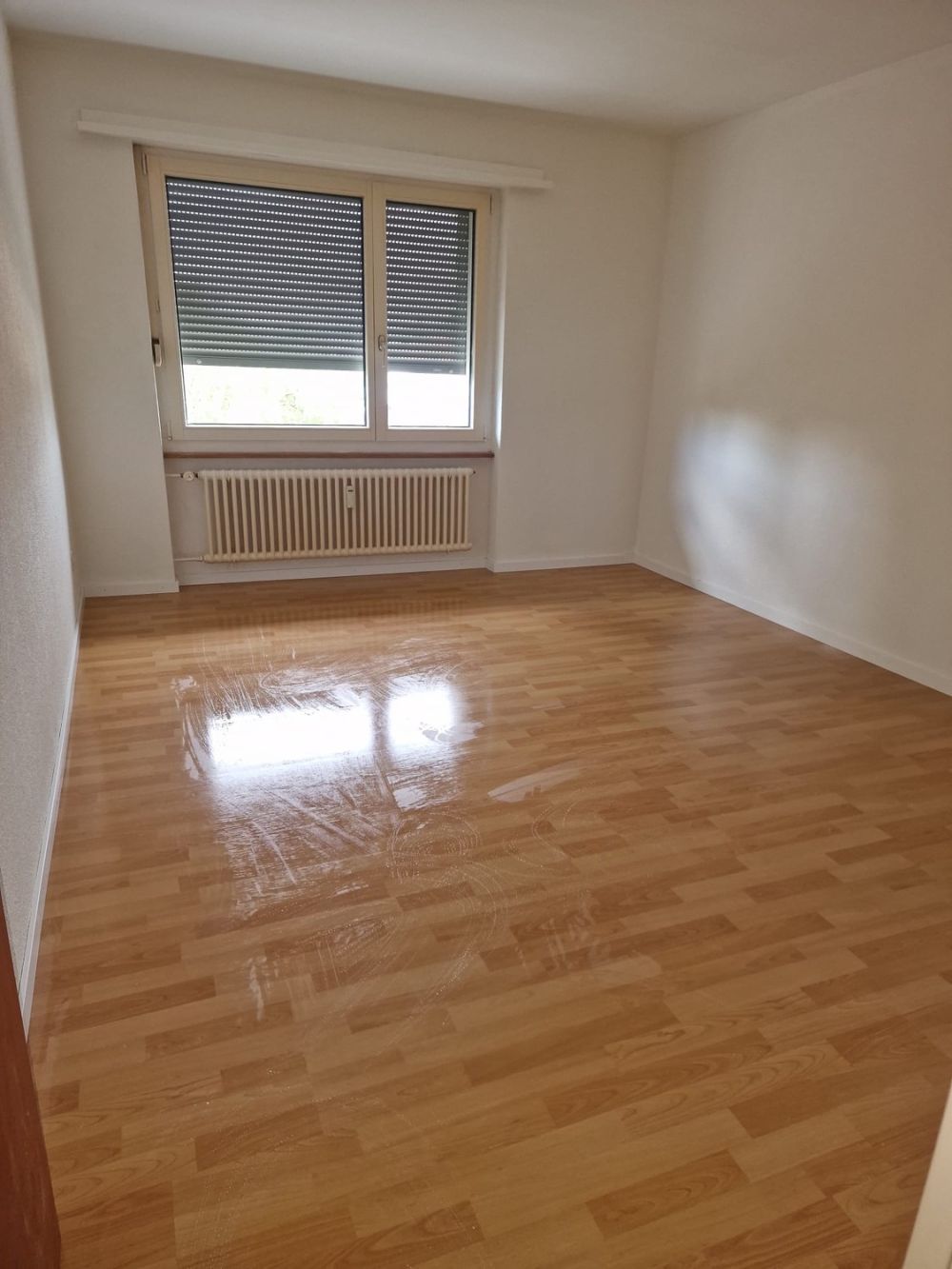 Erstvermietung nach Renovation! - Bild 1