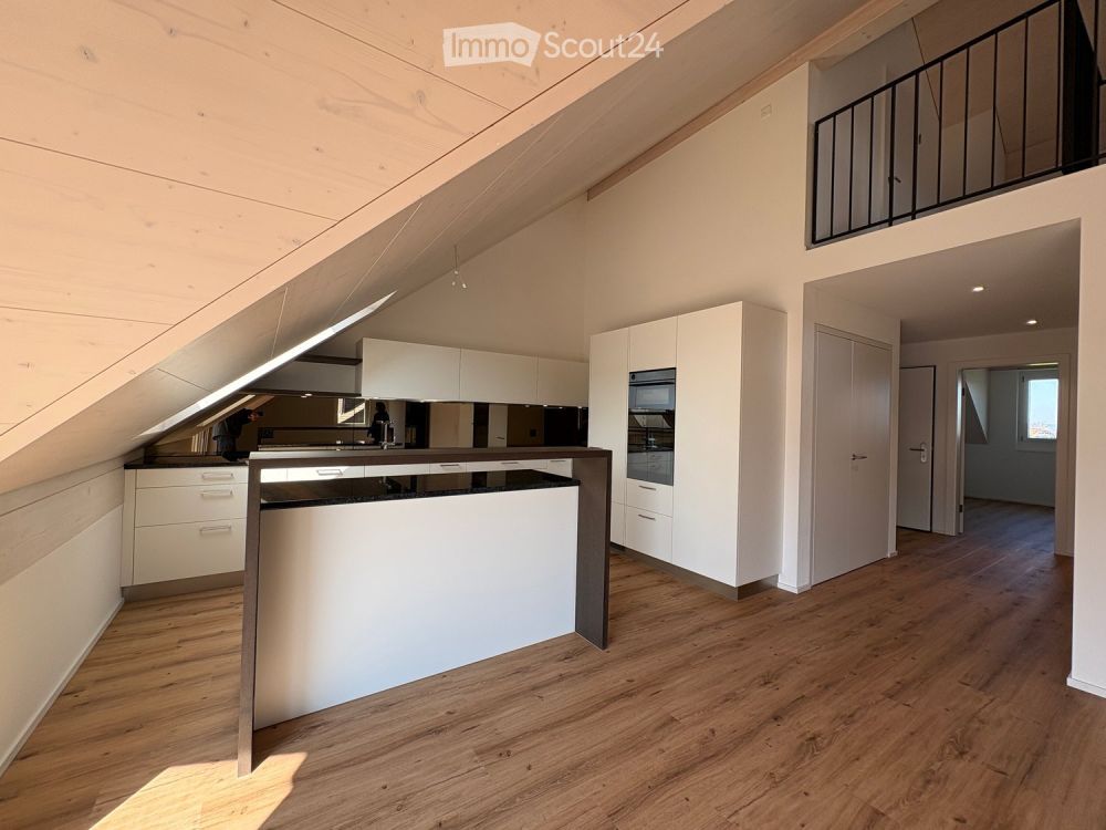 Erstvermietung: 4.5-Zimmer Dachwohnung mit Wohngalerie in Thierachern - Bild 8