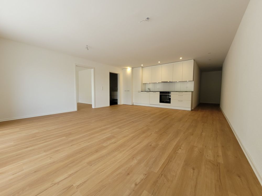 Moderne 2.5-Zimmer-Wohnung mit Balkon - Bild 2