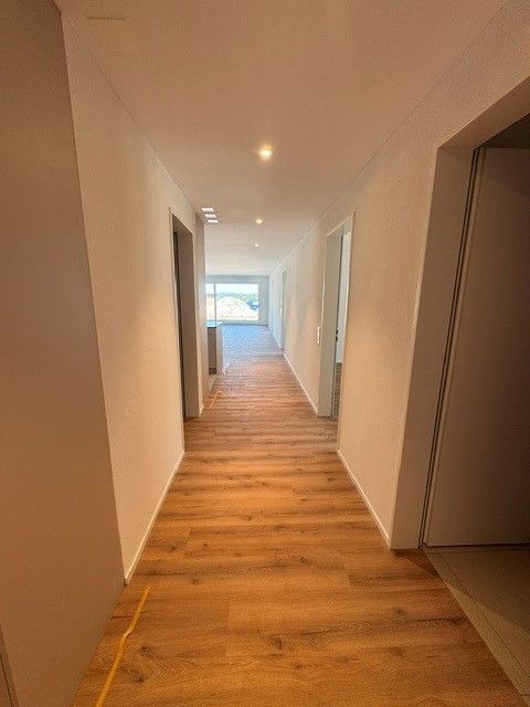 Stilvoll wohnen im Herzen von Hünikon - Bild 4