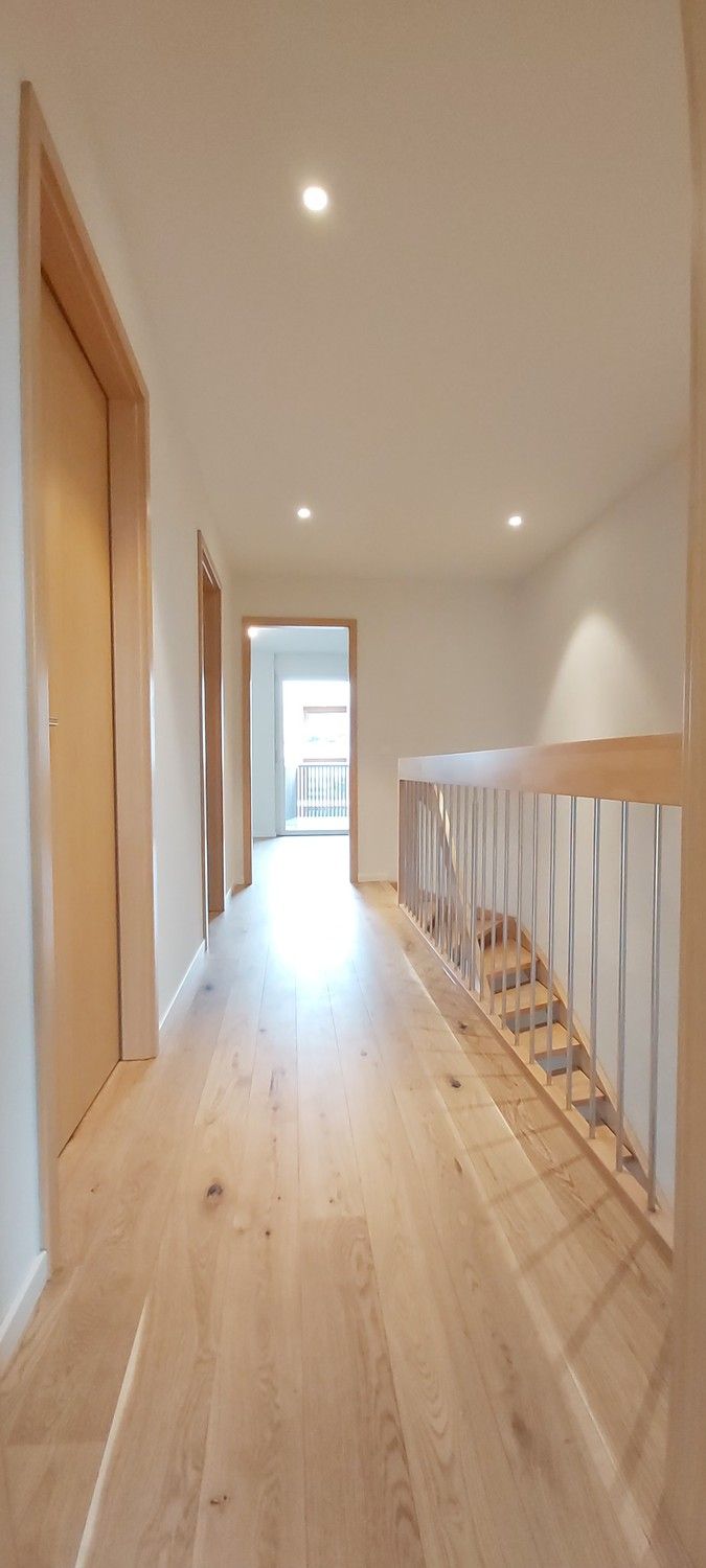 1 pièce meublée, app. neuf, moderne, 110m2, 2-éme étage - Bild 6