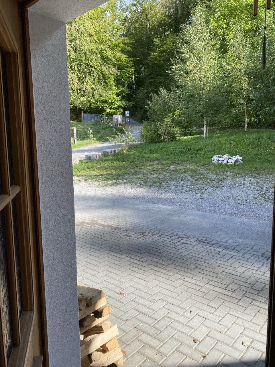 Ruhige 4-Zimmer-Wohnung am Waldrand mit grossem Garten - Bild 9
