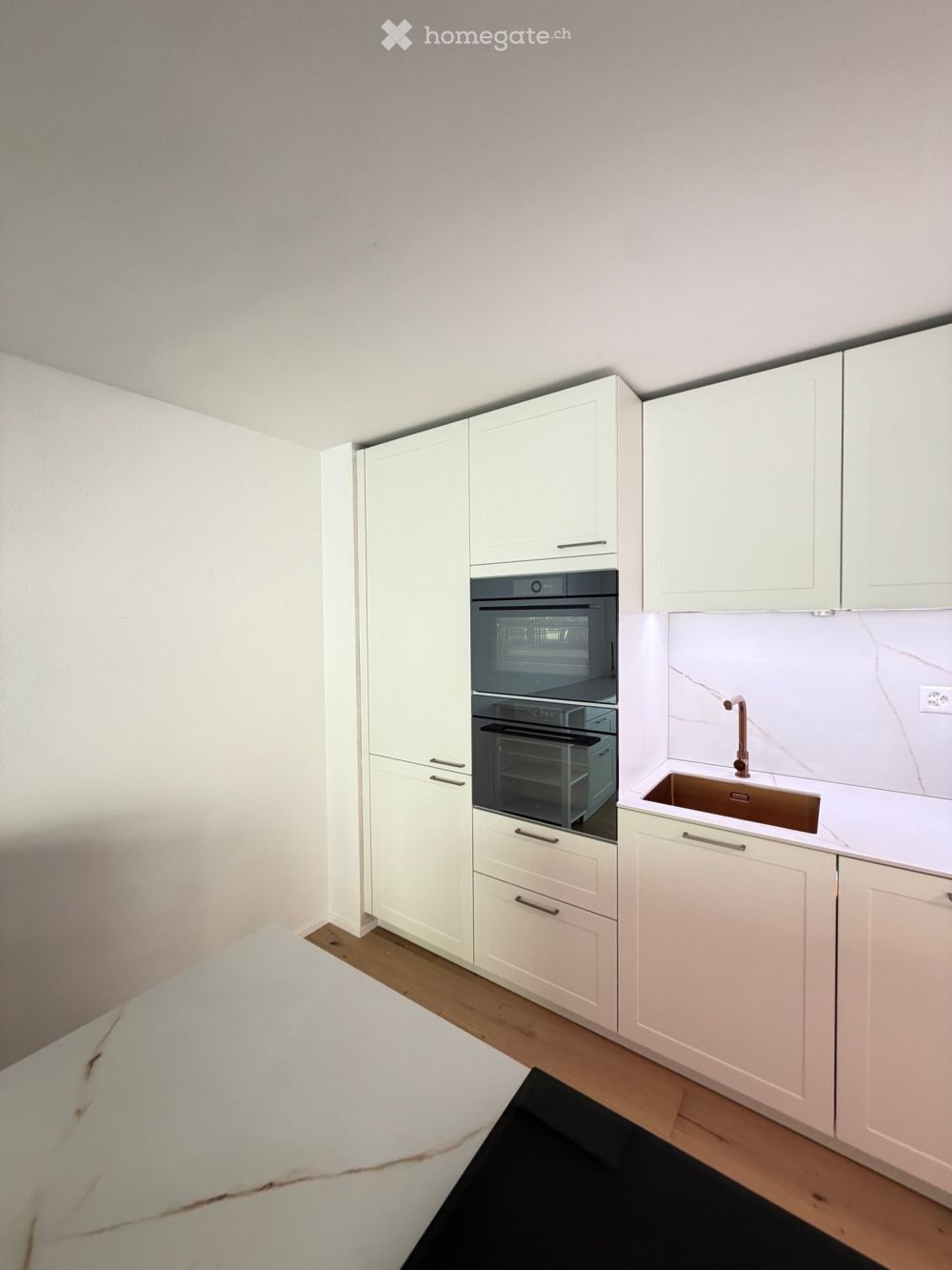 Erstbezug nach Totalsanierung – hochwertiges 5.5-Zimmer-Haus mit Garten - Bild 2