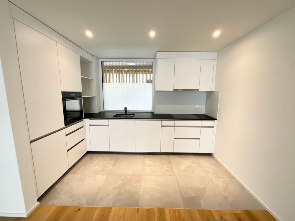 Appartements neufs de 2.5 pièces avec loggia - Confort moderne, durabilité et qualité de vie au coeur du village - Bild 2