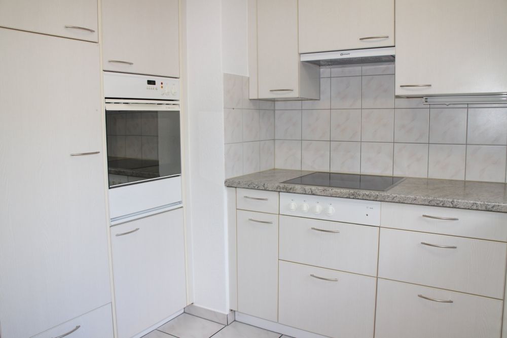 ***befristet bis 30.09.2027*** helle 4.5-Zimmerwohnung im HP - Bild 3