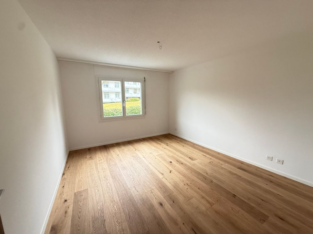 ERSTVERMIETUNG nach Sanierung: 4.5-Zi-Wohnung mit Balkon im Eigentumsstandart - Bild 6