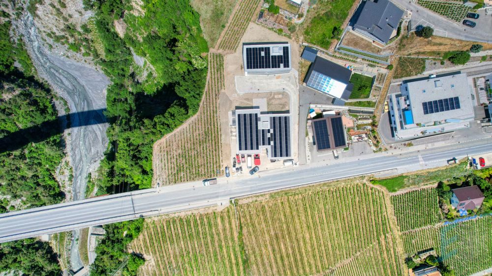 A LOUER - Splendide appartement neuf de 3½ pièces au coeur des vignobles - Appartement Leuk - Vue drone / Apartment Leuk - Drohnenansicht / Apartment Leuk - Drone view