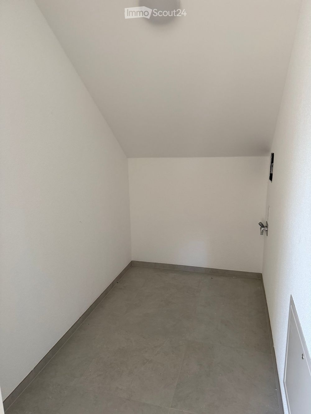 Neubau 2.5 Zimmer Wohnung; Dachhöhe 3.5 meter - Bild 6