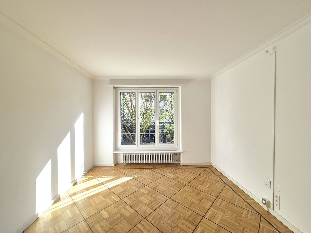 ERSTVERMIETUNG nach Komplettsanierung: Sonnige 5.5-Zi-Wohnung im Zentrum - Bild 10