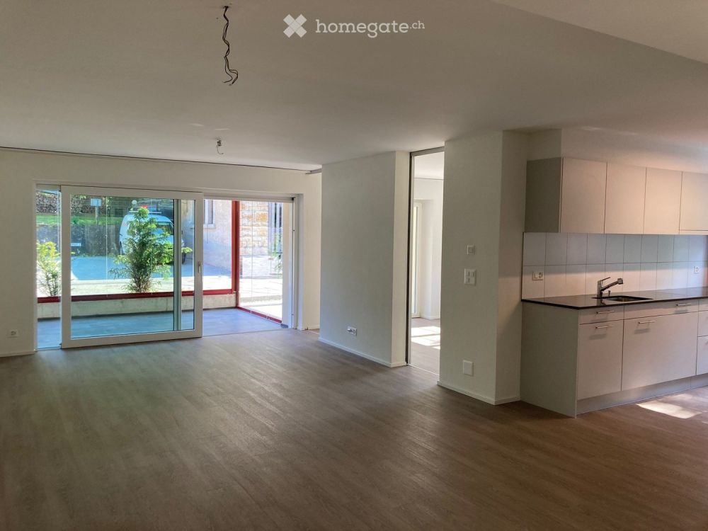 Wohntraum mitten im Dorf, 3.5 Zimmerwohnung im EG - Bild 2