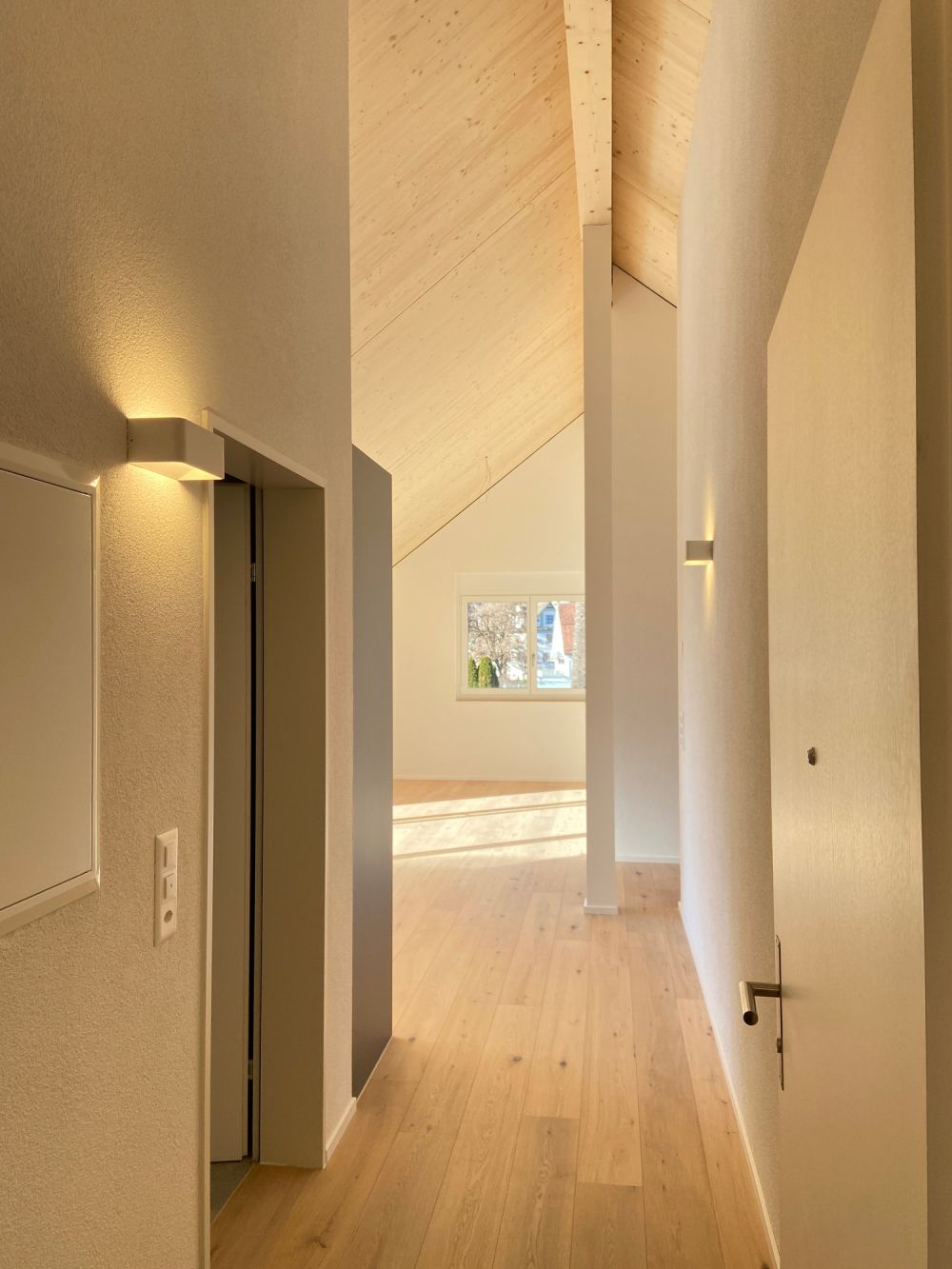 Neubau - Moderne 3.5-Zimmer-Dachwohnung in Näfels mit grosser Dachterrasse - Bild 3