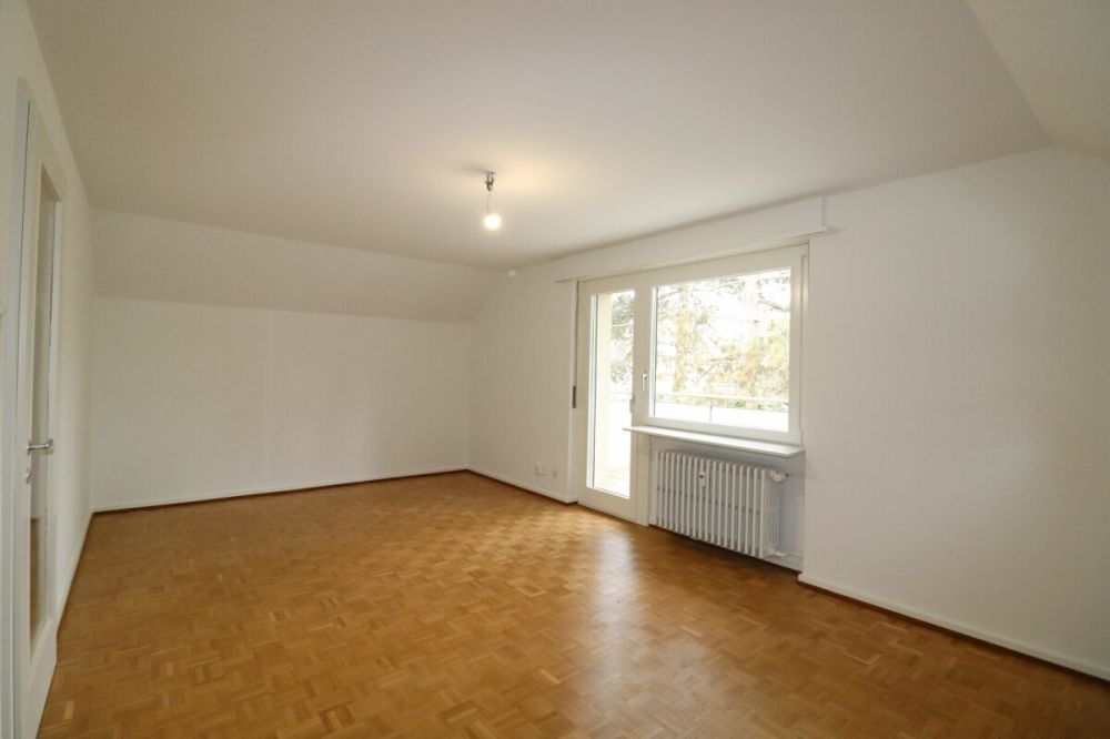 Erstvermietung nach Teilsanierung - moderne 2 1/2-Zimmer-Dachwohnung in Nähe Wenkenpark - Bild 7