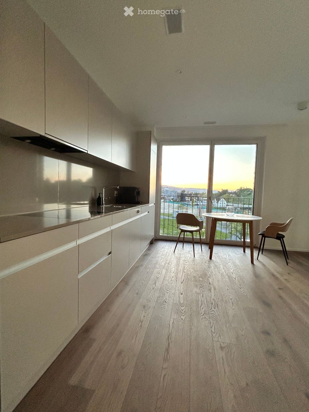 Brand new, Full furnished, 2.5-Room Apartment, Waterfront in Au ZH - Bild 4