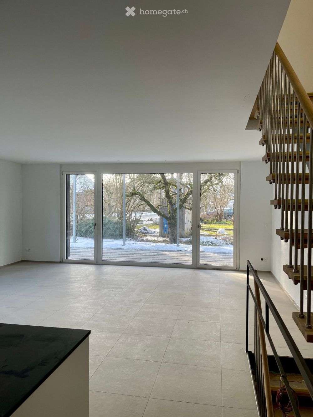 Erstvermietung 4.5 Zimmer Gartenwohnung mit Hobbyraum - Bild 1