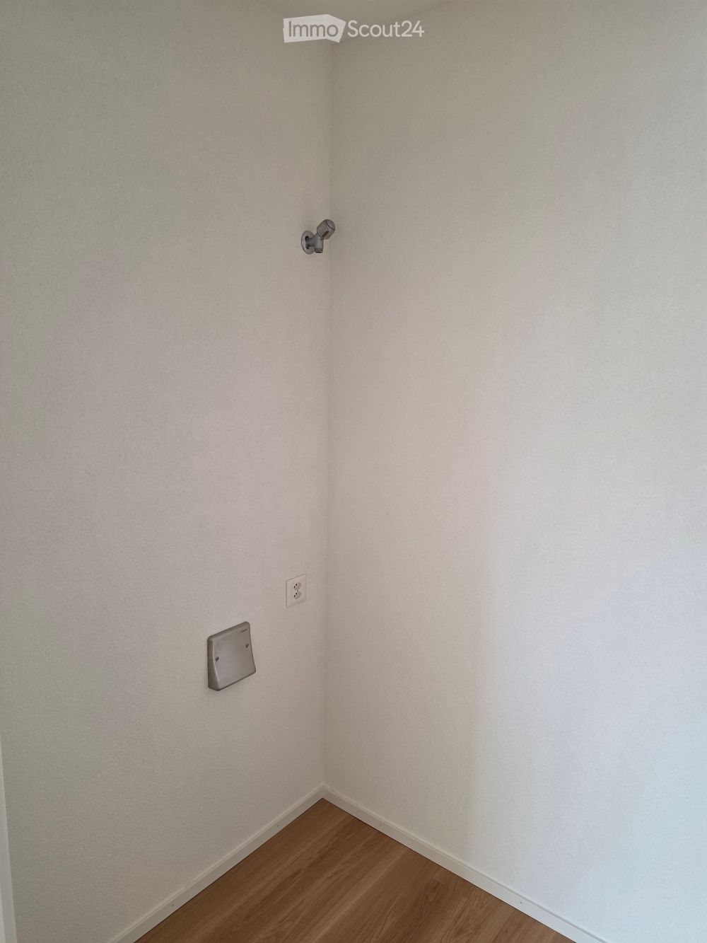 Prachtvolles 3.5-Zimmer-Neubau mit Balkon in Rolle - Bild 9