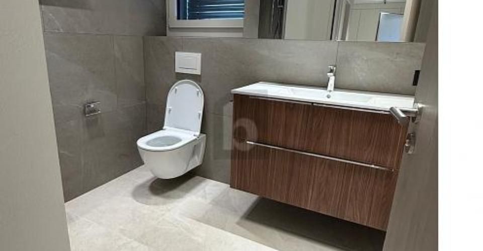 ERSTVERMIETUNG: ZENTRAL UND STILVOLL 2.0 (RESERVIERT) - Appartement 4.5 pièces - image - 2